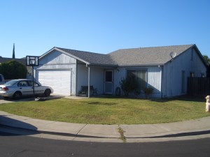 429 Aries Lathrop, CA 95330 